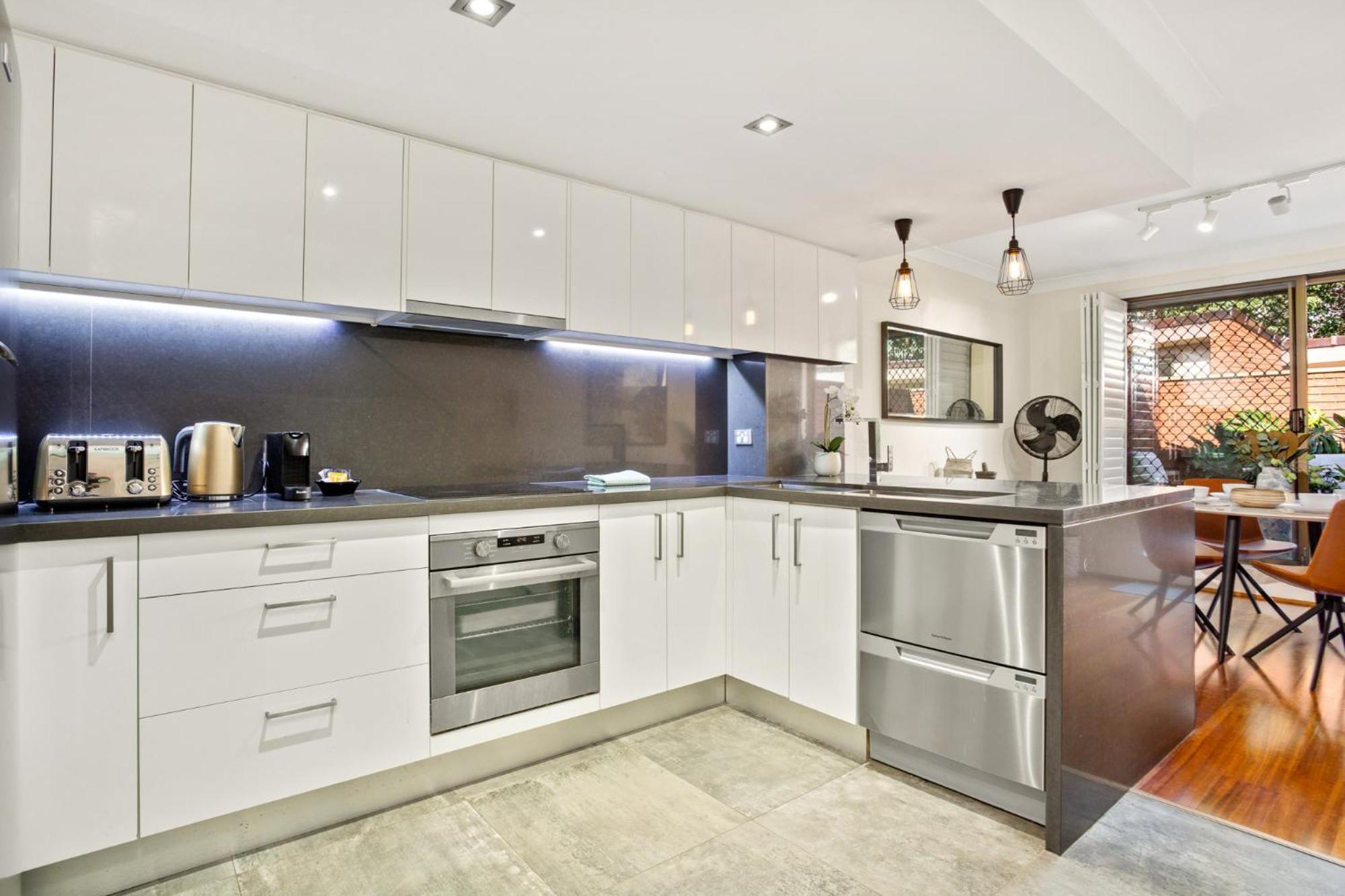 Elegantly Modern 2-bed In The Heart Of Chippendale Apartment